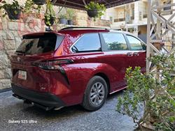 تويوتا سيينا